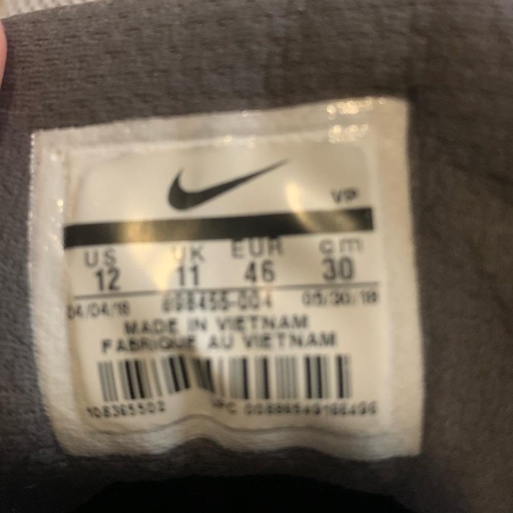 Men’s Nike Precision Shoes - Size 12 - Picture 2 of 4